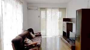 Camera de zi+bucatarie (open space)