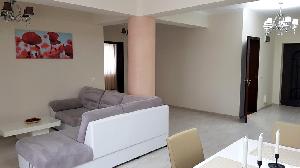 Camera de zi+bucatarie (open space)