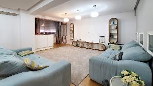 Camera de zi+bucatarie (open space)