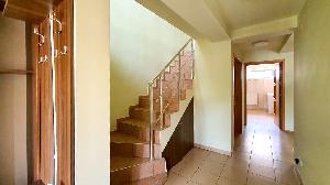 Hol-parter+scara acces mansarda